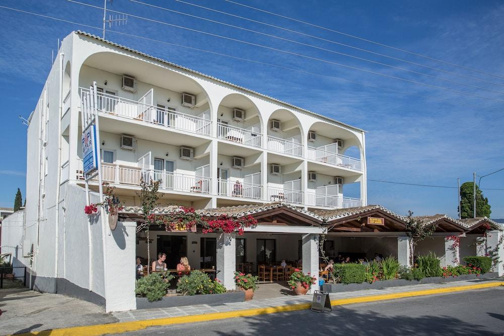 Popi Star Hotel Гувия Екстериор снимка