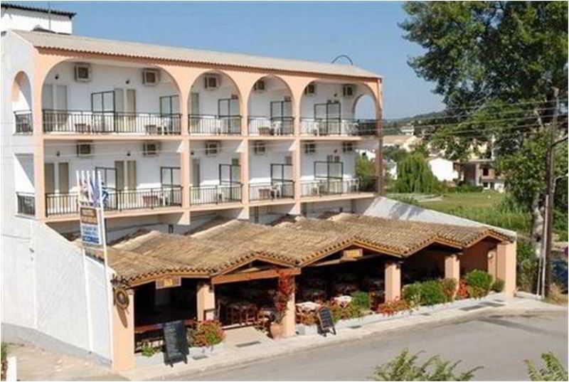 Popi Star Hotel Гувия Екстериор снимка