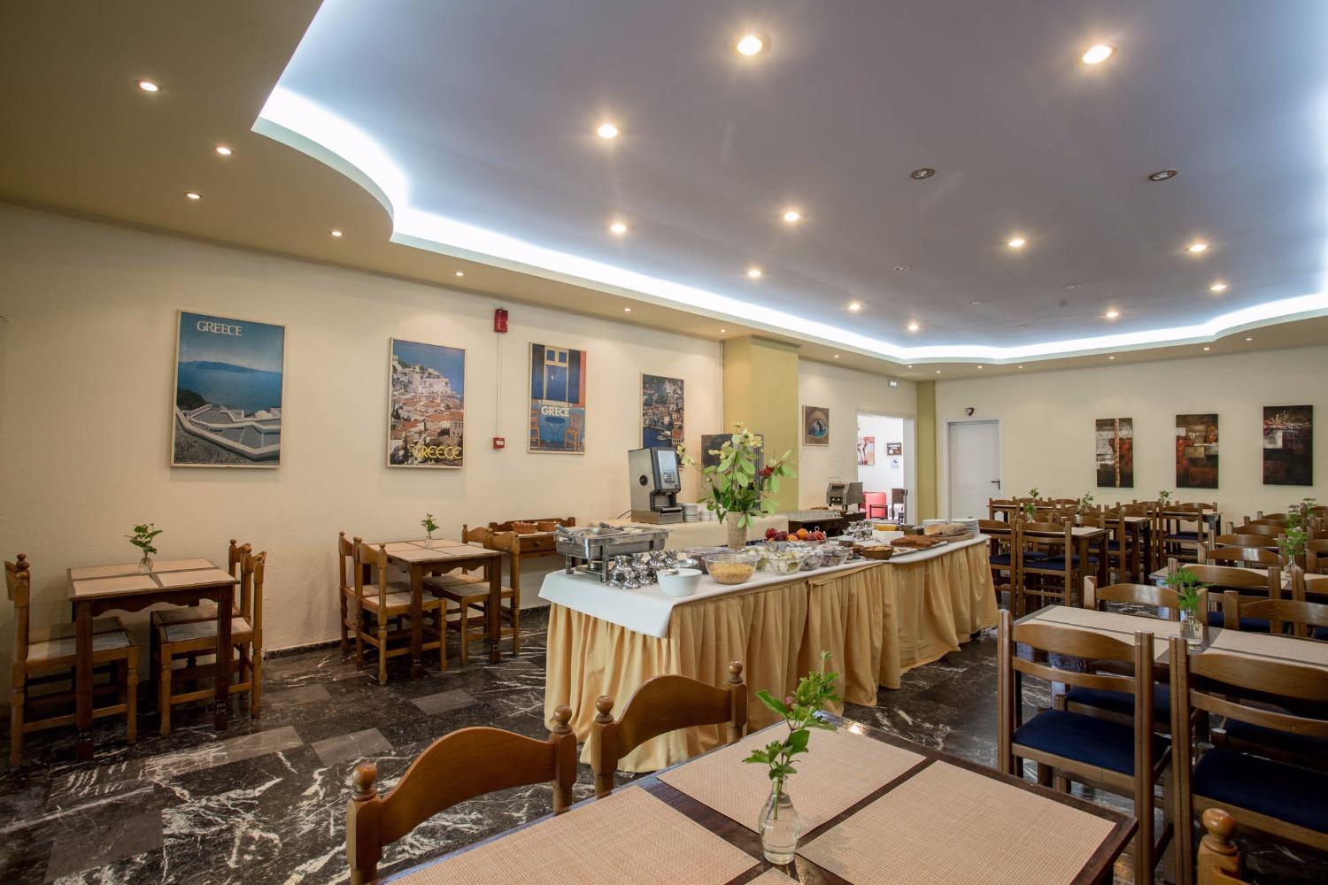 Popi Star Hotel Гувия Екстериор снимка