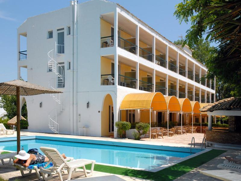 Popi Star Hotel Гувия Екстериор снимка